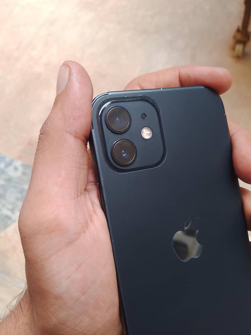 Apple iPhone 12 5