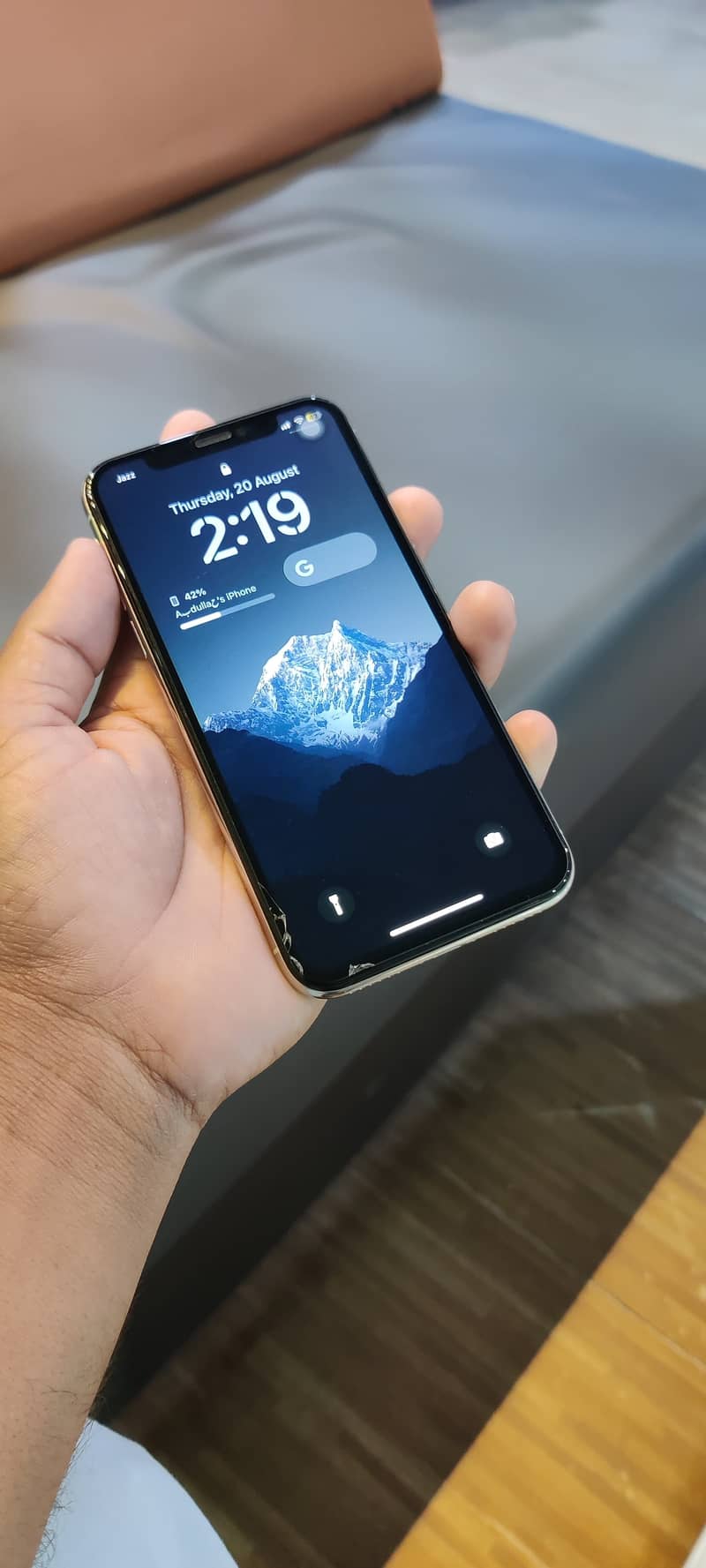Apple iPhone X 4