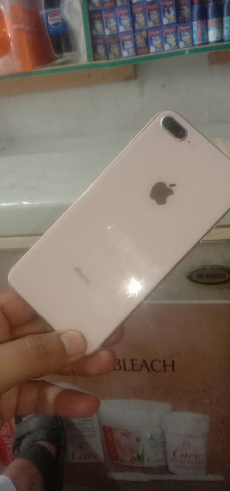 Apple iPhone 8 Plus 2