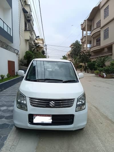 Pearl White Full Option In Extra Ordinary Condition