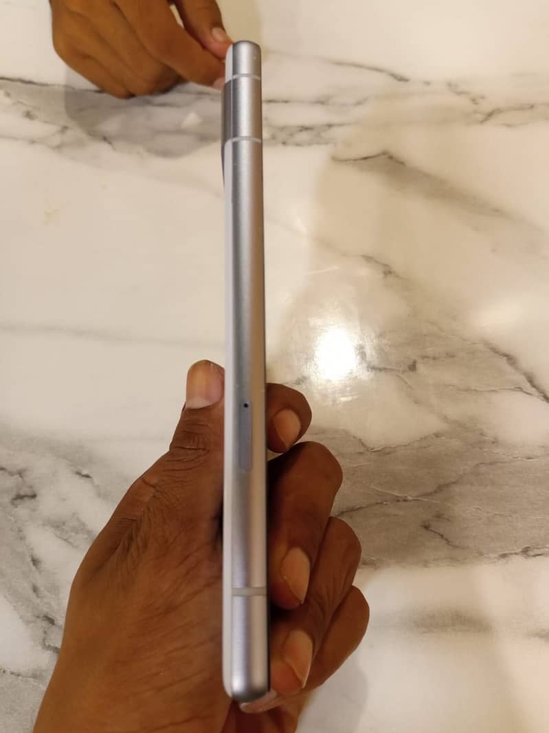 Google Pixel 7a 1