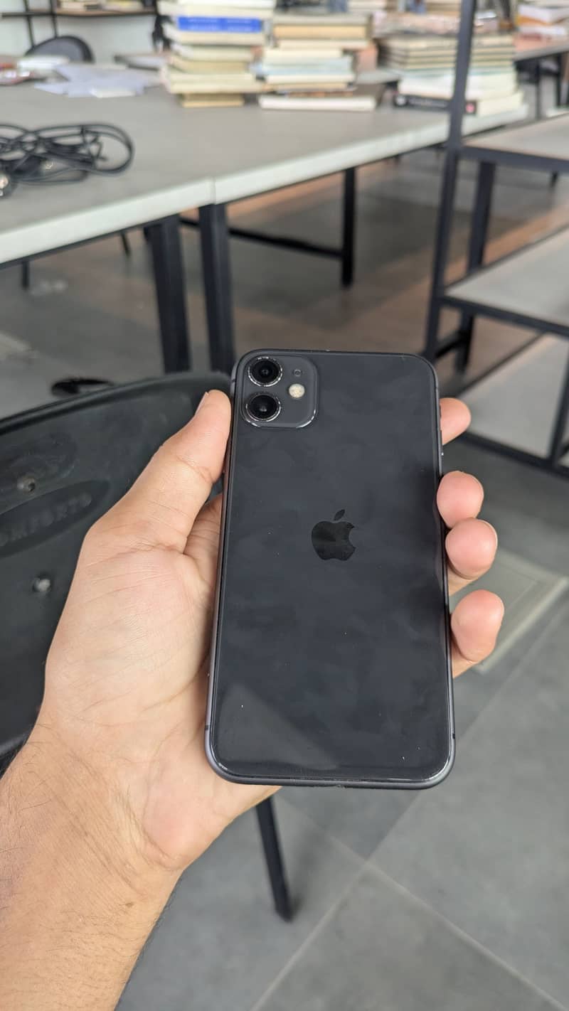 Apple iPhone 11 0