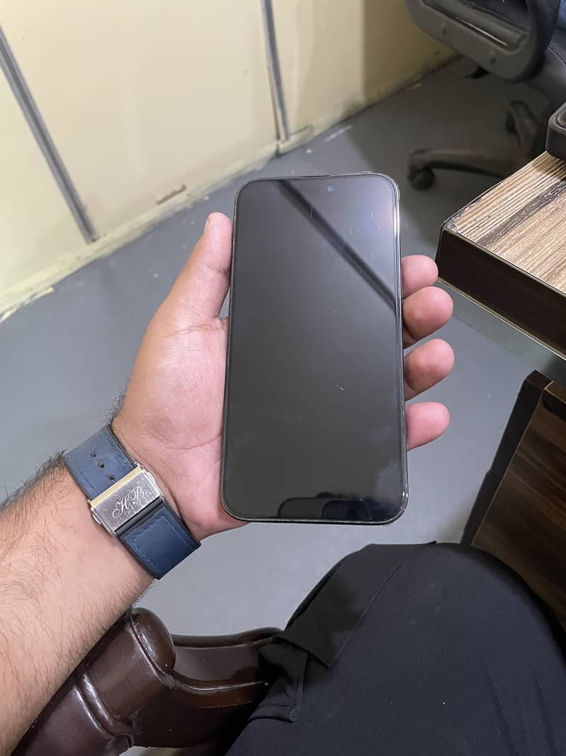 Apple iPhone 14 Pro Max 3