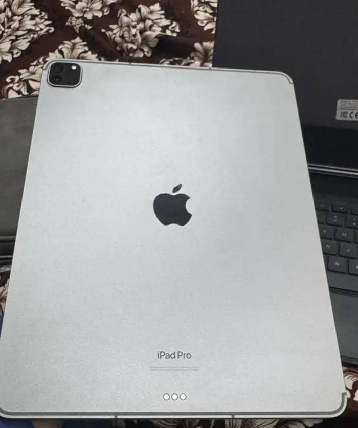 ipad pro M2 p Read 0