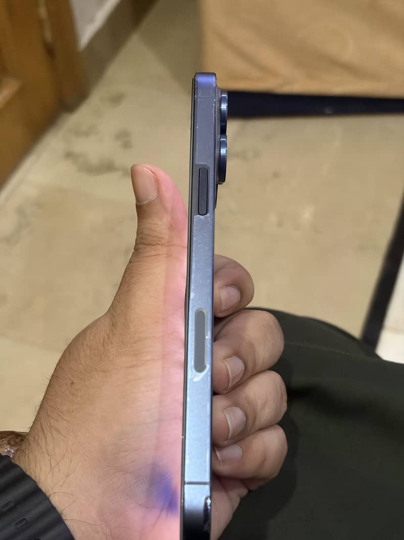 Apple iPhone 13 Pro Max 3