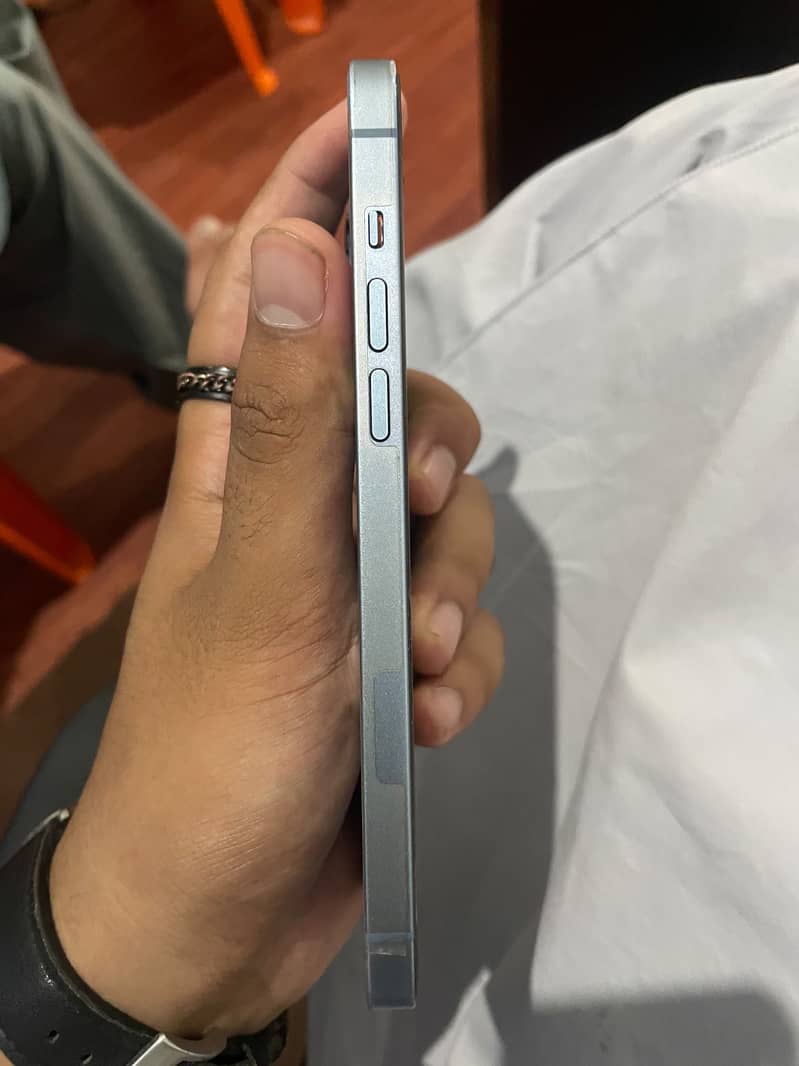 Apple iPhone 14 plus 3