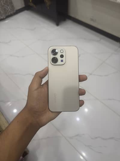 Vivo V70 5G 10/10 condition