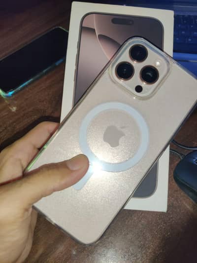Apple iPhone 16 Pro Max