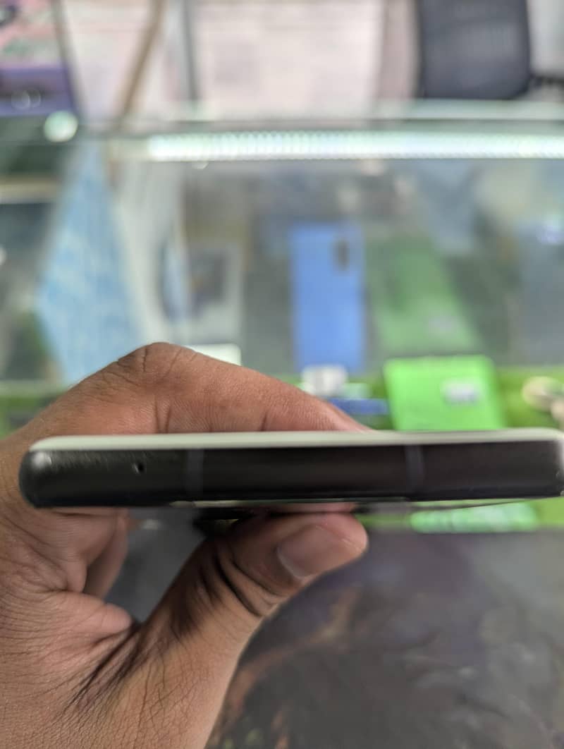 Google Pixel 6a 4