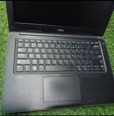 Dell Latitude 3380 | Core i3 6th Gen | 8GB RAM| 256 GB SSD |Windows 11