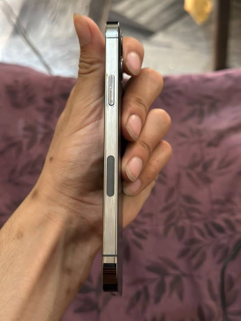 Apple iPhone 12 Pro 2