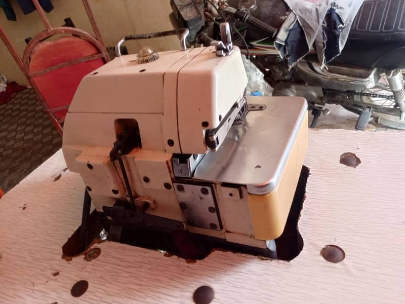 overLock  machine all ok 5
