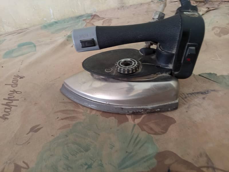 overLock  machine all ok 7