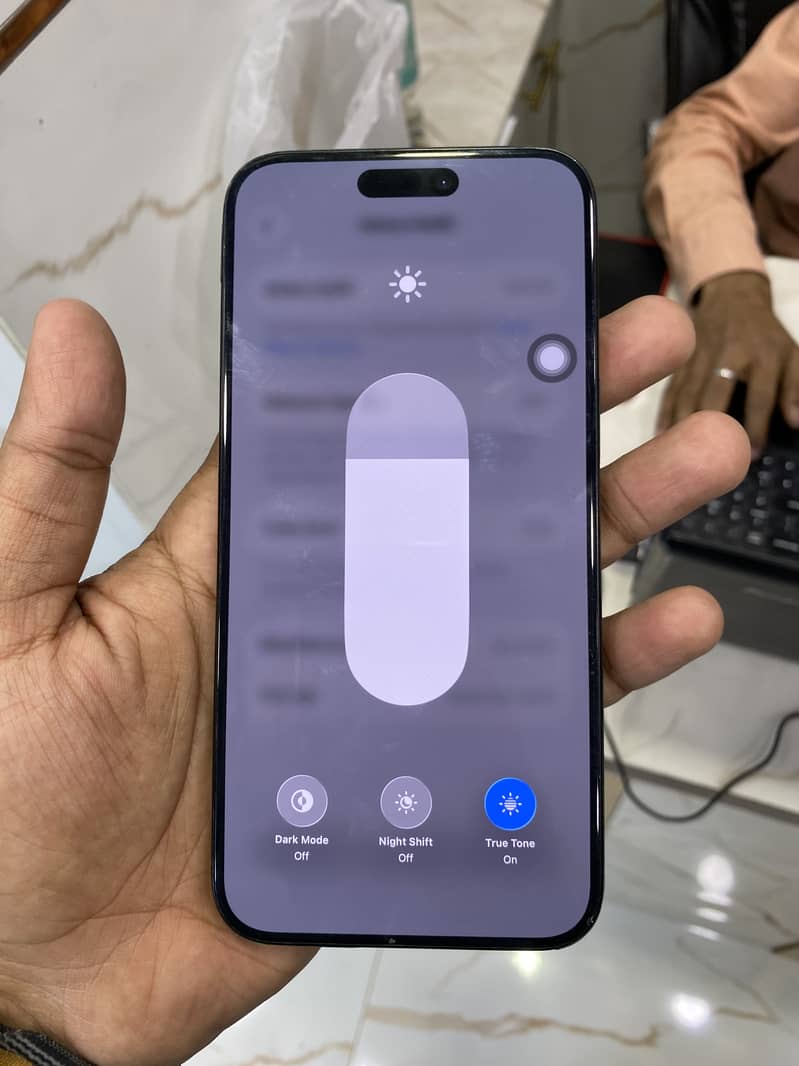 Apple iPhone 15 Pro Max 1