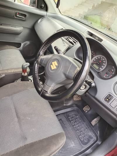 Suzuki Swift 2012