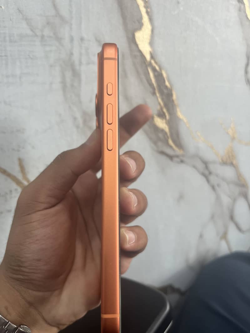 Apple iPhone 17 Pro Max 3