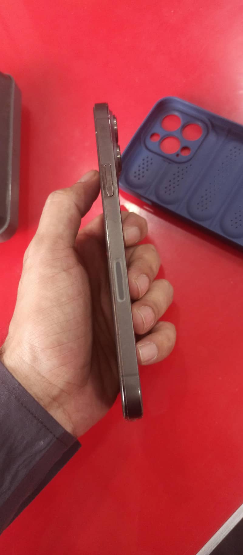 Apple iPhone 13 Pro Max 1