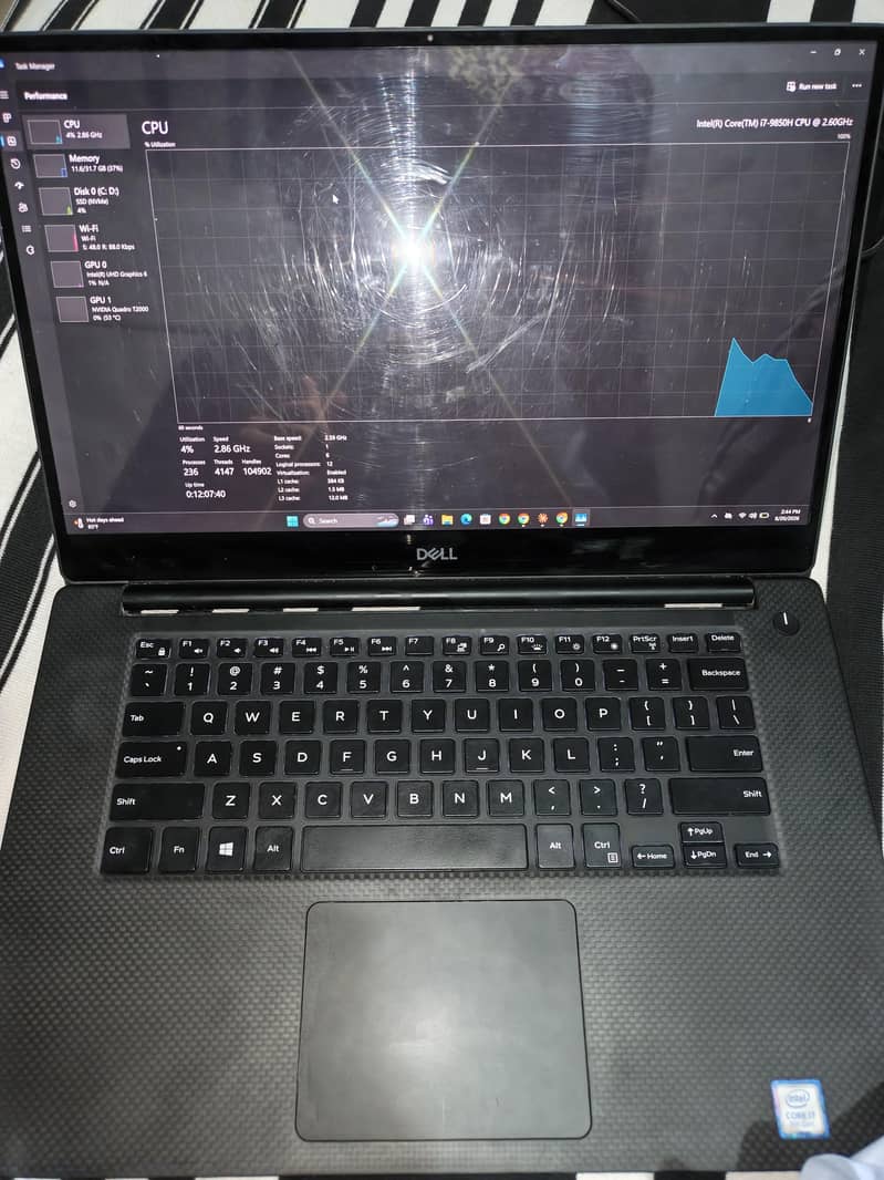 Dell Precision 5540 4