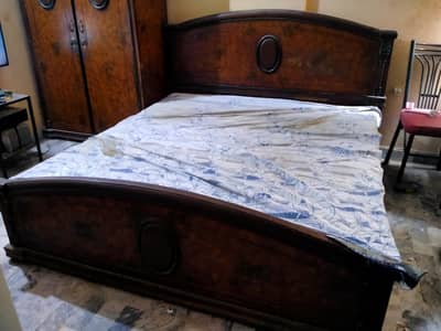 Bed room set for sale
