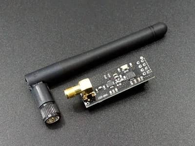 2.4GHz NRF24L01+PA+LNA SMA Wireless Transceiver Module With Antenna