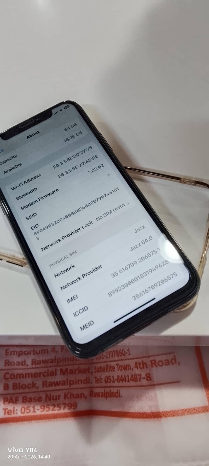 Apple iPhone XS 4