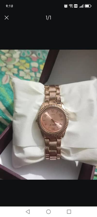 elegant style watch