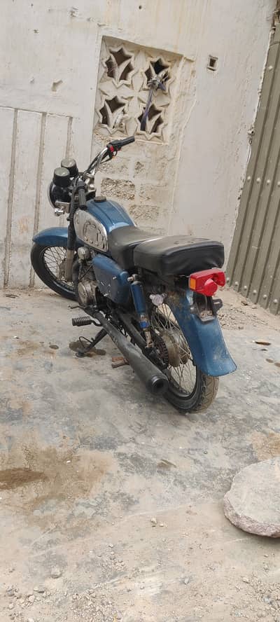 CD 175 Honda (read the ad first)