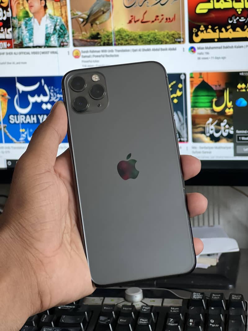 Apple iPhone 11 Pro Max 0