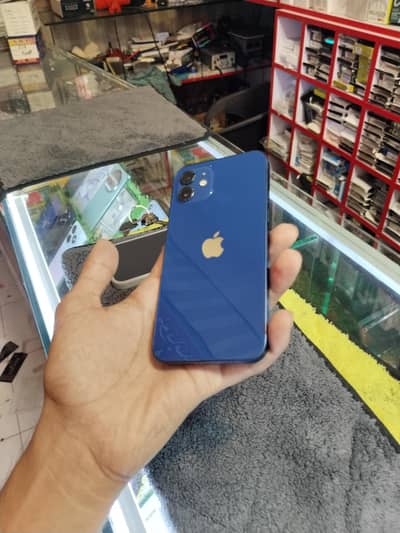 Apple iPhone 12