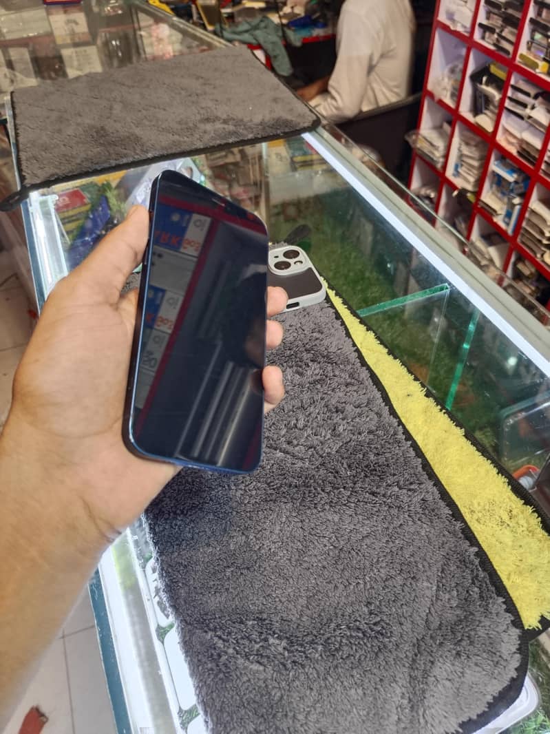 Apple iPhone 12 2