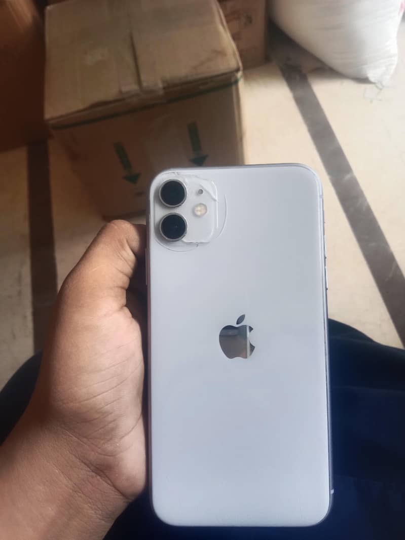 Apple iPhone 11 0