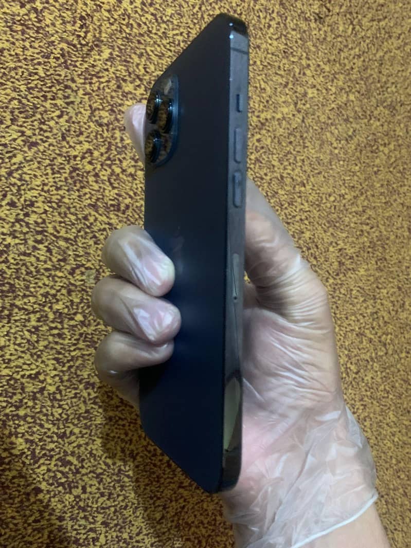 Apple iPhone 12 Pro Max 4