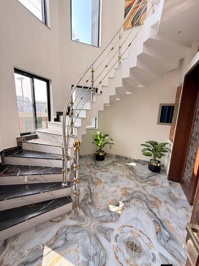 1 kanal commercial house for rent