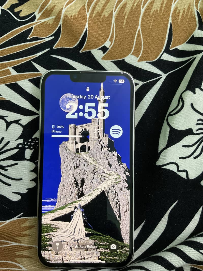 Apple iPhone 13 1