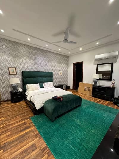 1 kanal ideal house for rent