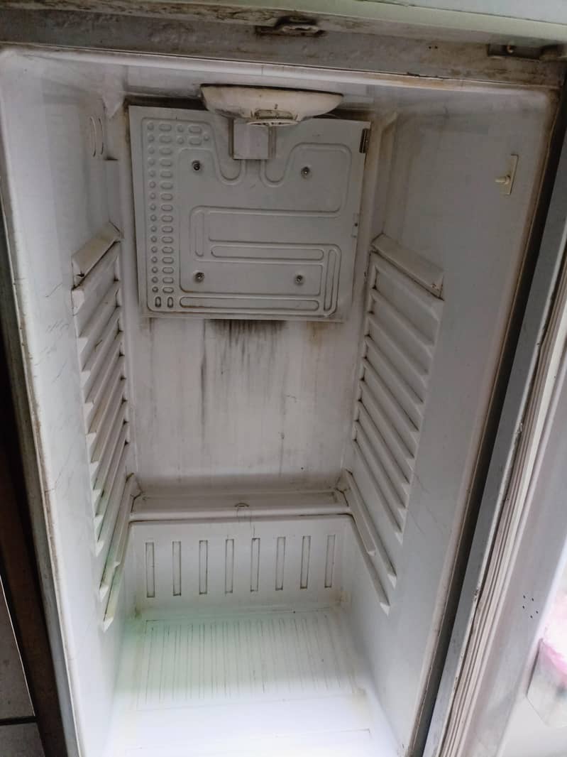 waves full size refrigerator 5