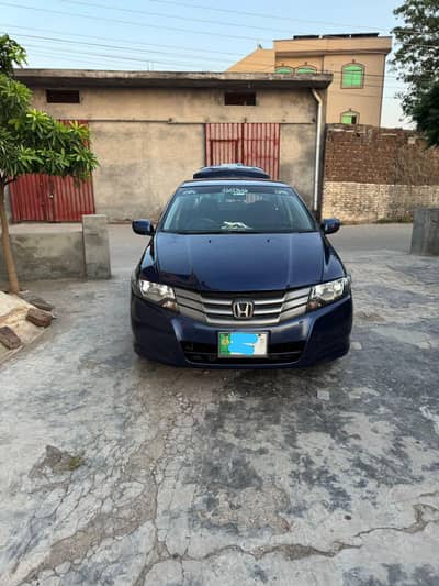 home use car first hand parsanal use.