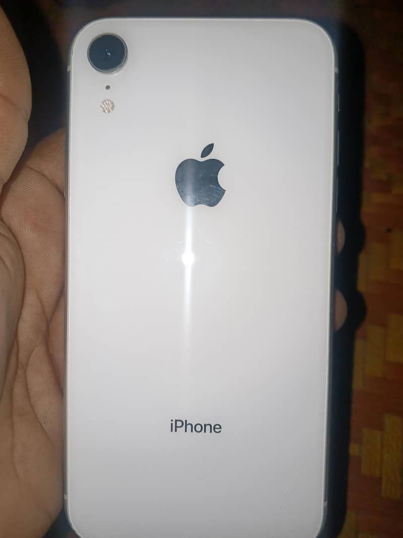Apple iPhone XR 0