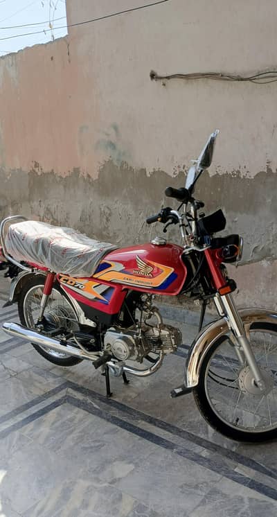 Honda CD 70 | Model 2025 | 1800 KM Use | Only Call Urgent Sale Honda