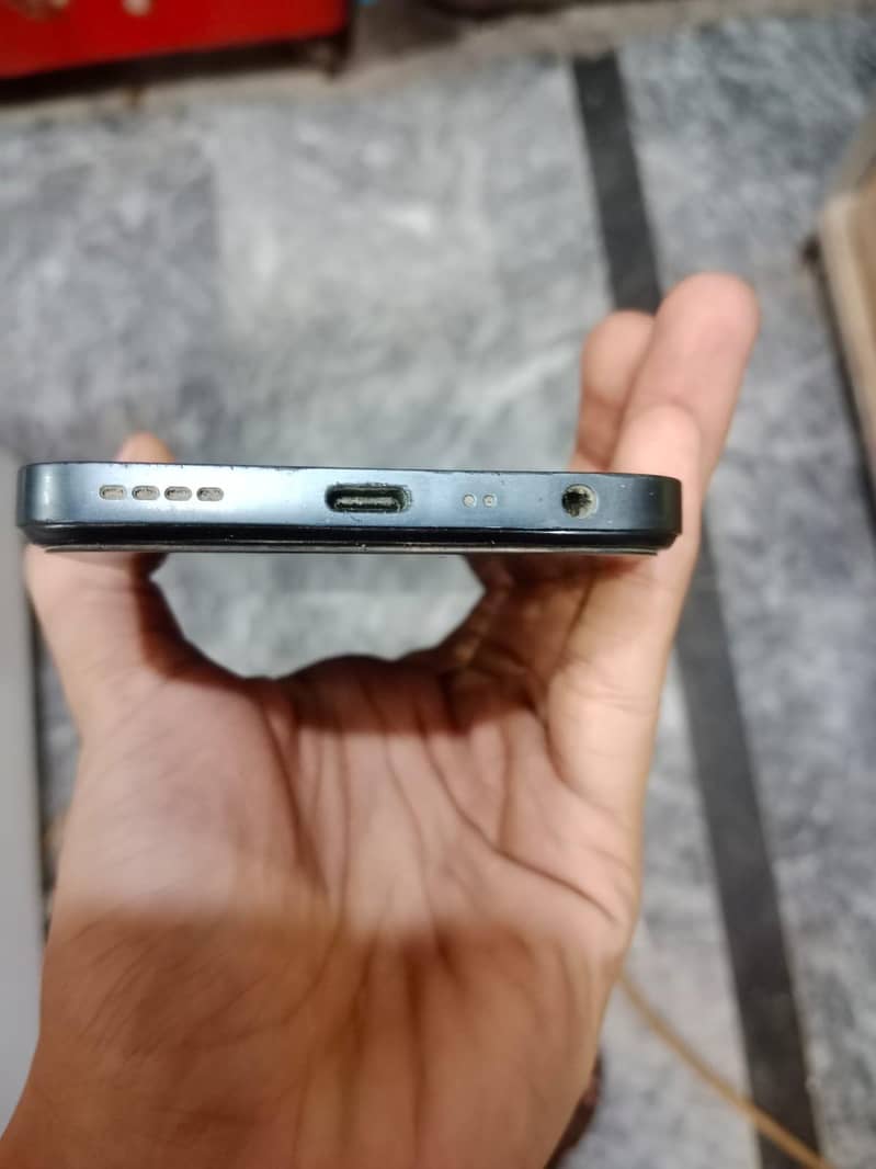 Realme C35 2