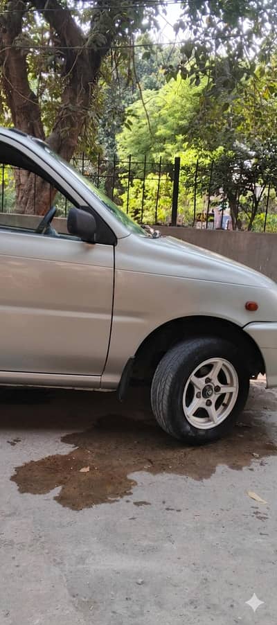 Daihatsu Cuore 2011 /////03004309611