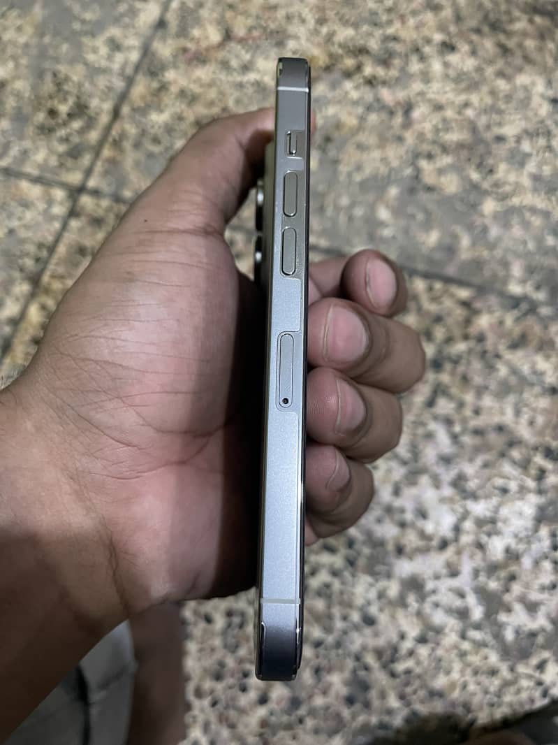 Apple iPhone 14 Pro 5