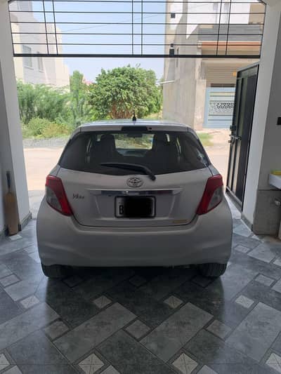 Toyota Vitz 2013