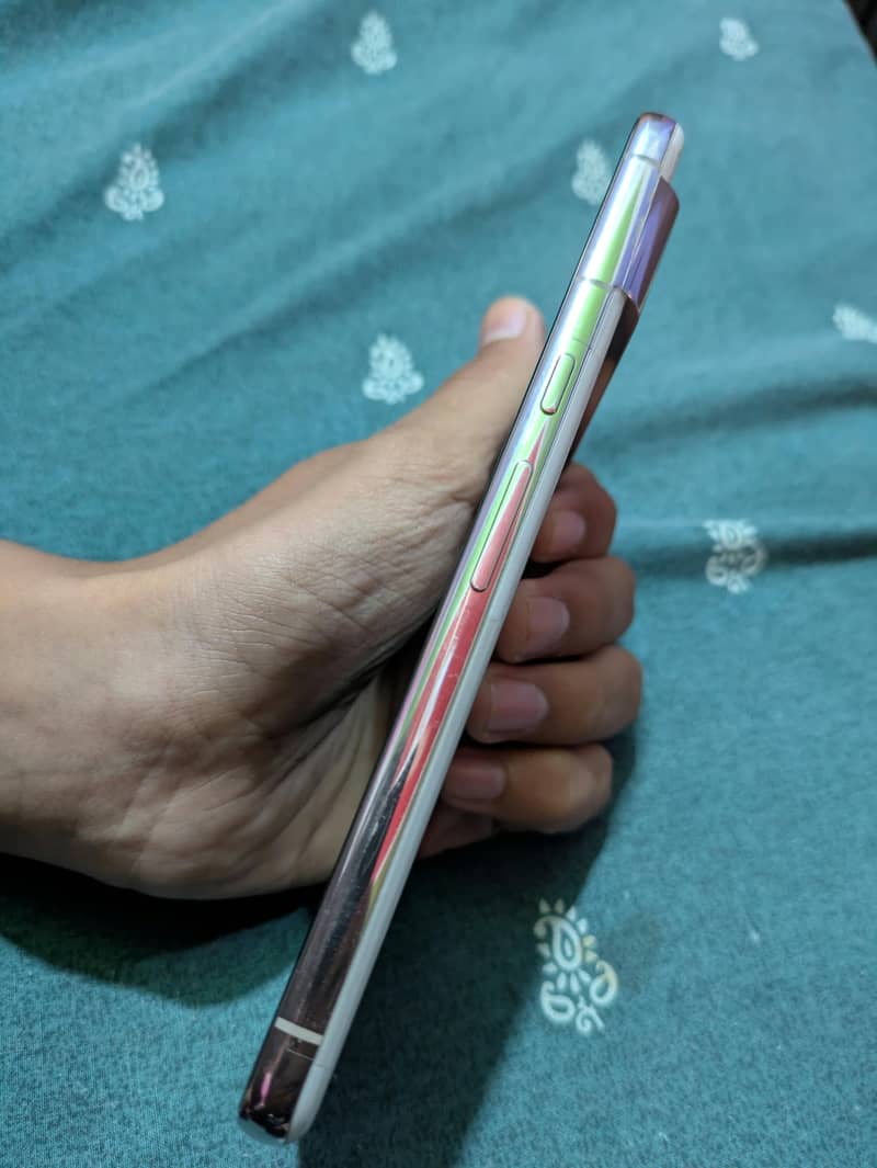 Google Pixel 8 Pro 4