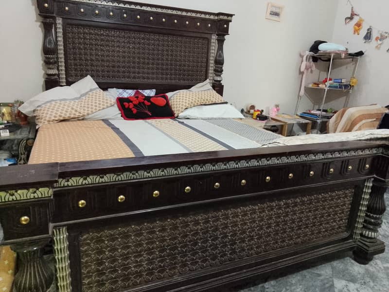 king bed 1