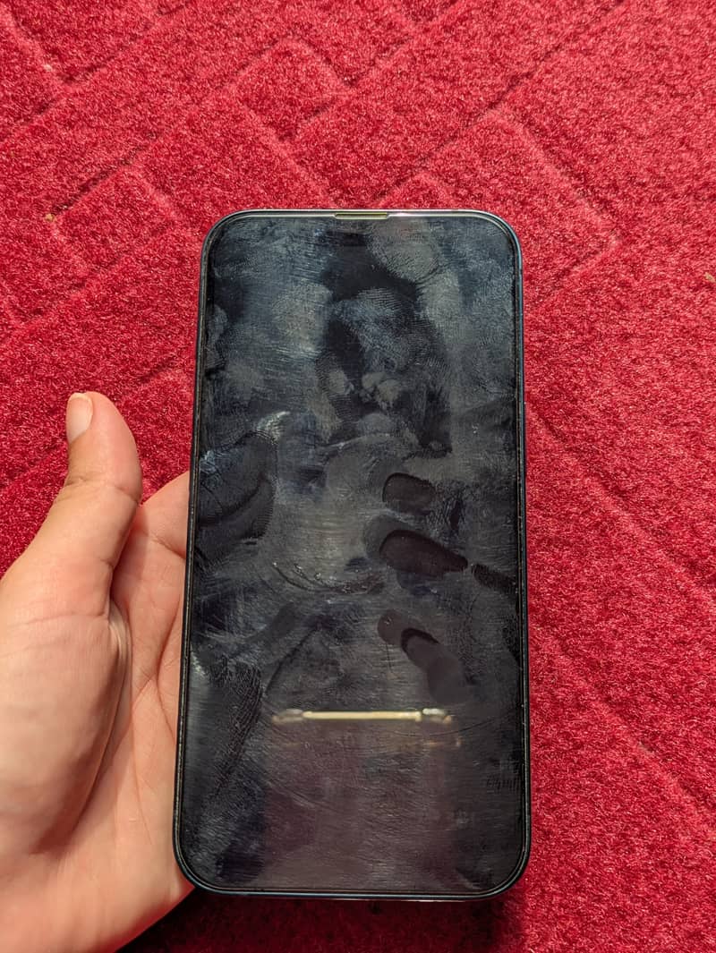 Apple iPhone 13 6