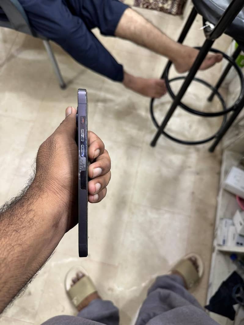 Apple iPhone 14 Pro Max 3