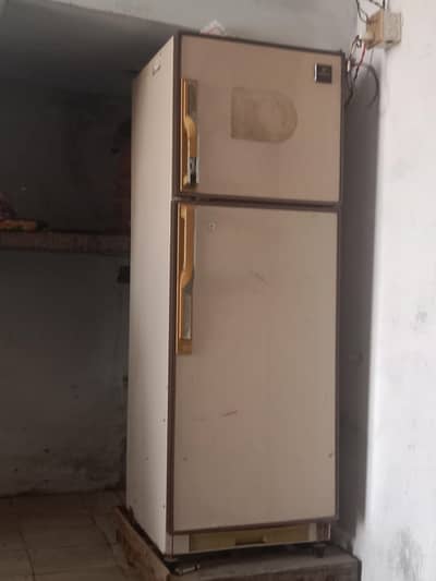 Dawlance Frige urgent sale