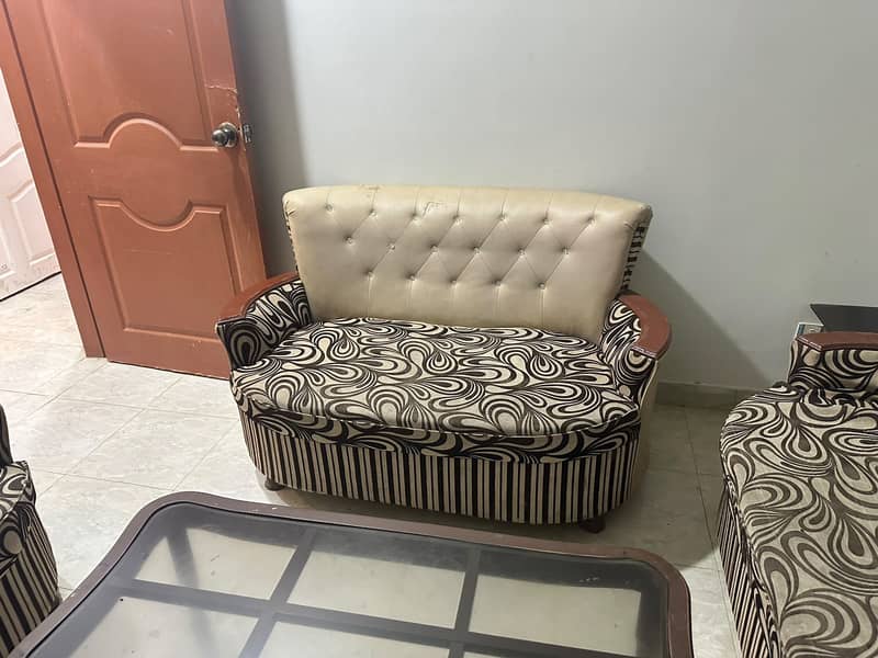 7 seater sofa set with sofa table 2