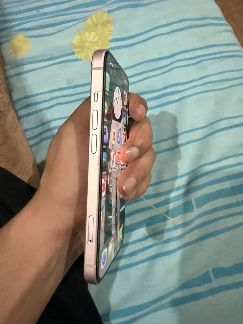 Apple iPhone 15 1